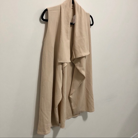 NWT Marciano  Khaki Waterfall Vest - Picture 5 of 5